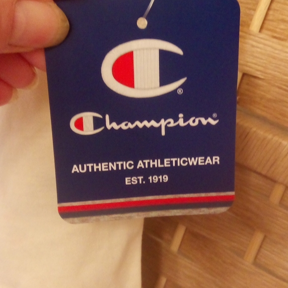 Champion 18month shirt and shorts - Picture 3 of 5